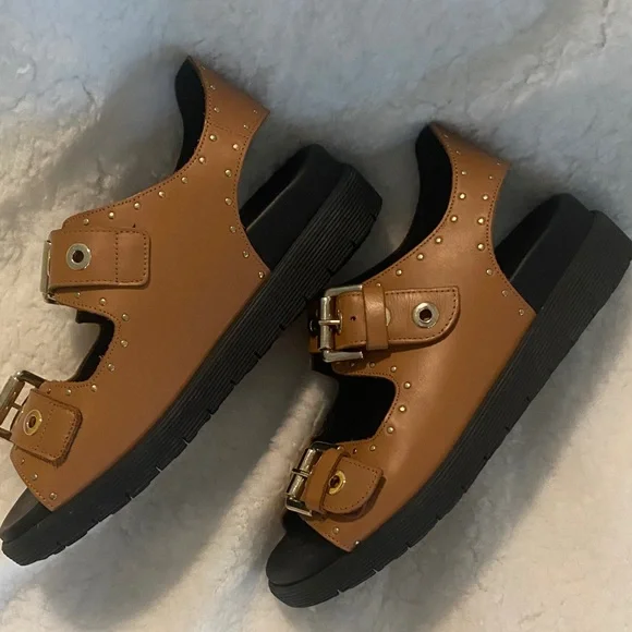 La CANADIENNE Tan Buckle Sandals - Picture 4 of 7